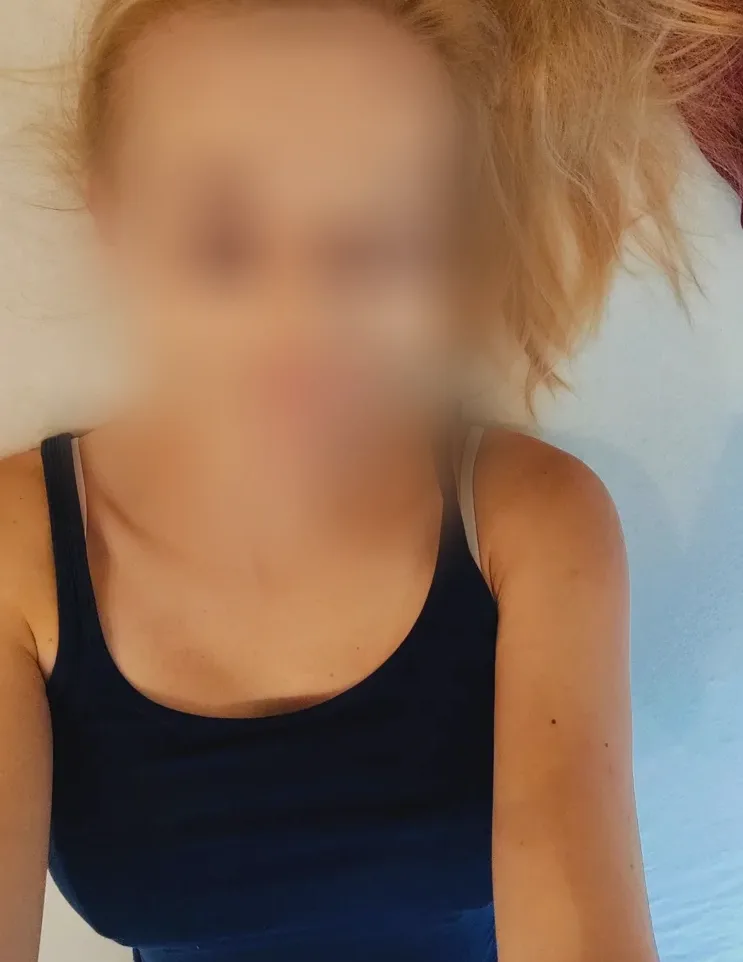 Azzurra, 28 anni
